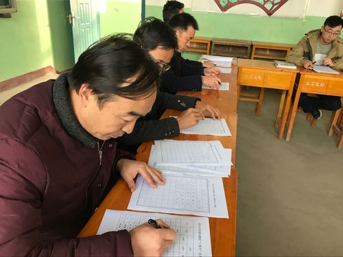 庄浪县阳川中学举行青年教师三笔字过关比赛