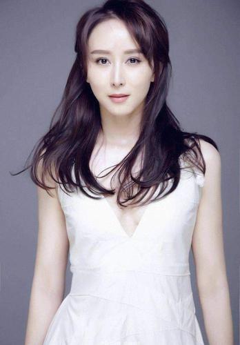 78年出生的九位41岁女明星最显小的不是薛佳凝胡静颜丹晨徐怀钰