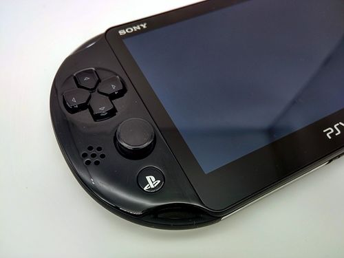 索尼psvita游戏掌机港版欧版psv1000psv2000主机包邮3