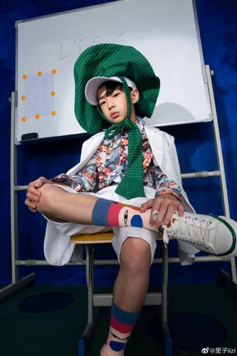 摄影师:里子@里子lizi 模特:张森杰 @张森杰 轶程 @张轶程-eason  黄
