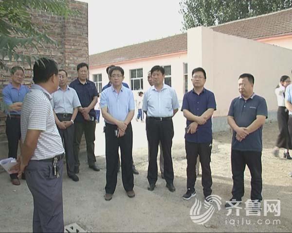 禹城市人大常委会视察组视察教育工作