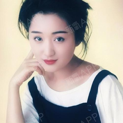 近日,杨钰莹在《乘风破浪的姐姐2》中表现优异,昔日甜歌皇后地位不倒