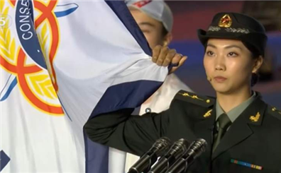 视频   袁心玥身着军装代表运动员宣誓 网友:太飒!