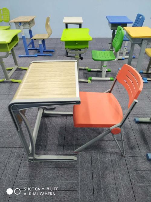 桌椅学校课桌椅可升降学生课桌椅学校用辅导班厂家直销 不可调节课桌
