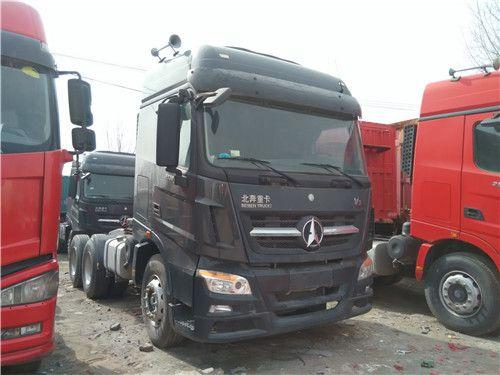 库存北方奔驰v3双驱牵引车头