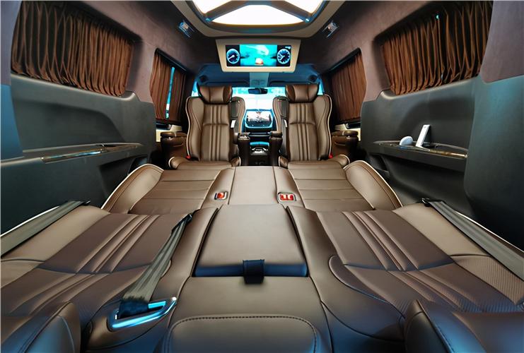 上汽大通g20金骑士商务改装车