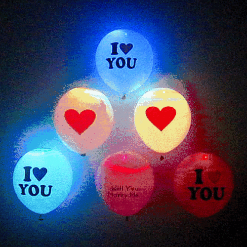 1314枚夜光气球来示爱!