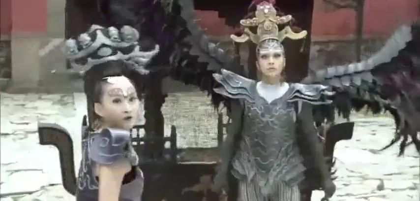 石敢当手持神兵开山钺大战赢妖妹妹巨蝎妹妹,吃某一斧