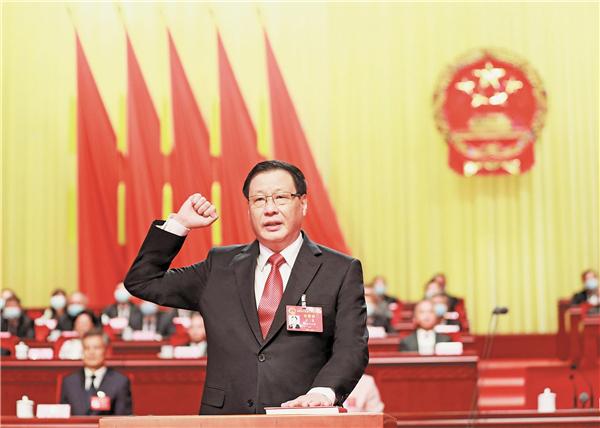 上午9时,大会主席团常务主席,执行主席王瑞连主持选举大会.