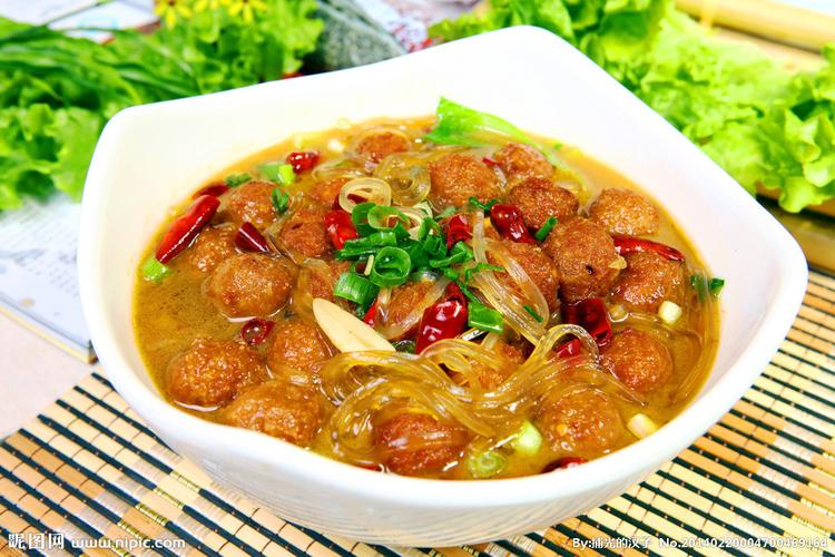 东北菜;; 大白菜烧肉丸; 肉丸子炖小白菜