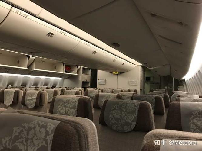 东航波音773如何选座位?