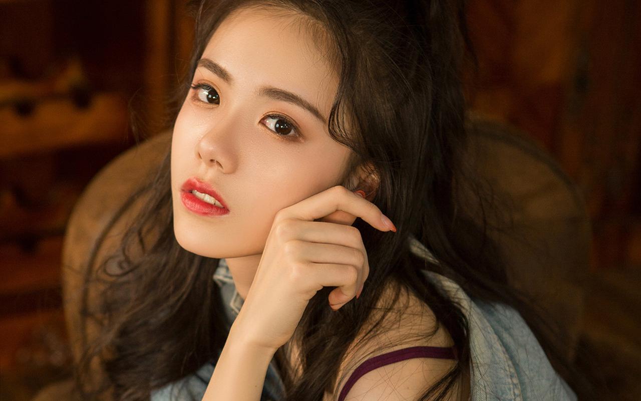 惹火内衣美女性感写真高清桌面电脑壁纸