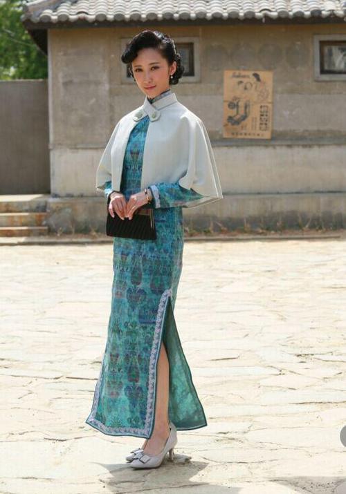 看过《飞哥大英雄》的观众,绝对不会忘了其中的一个角色——陈彩霞!