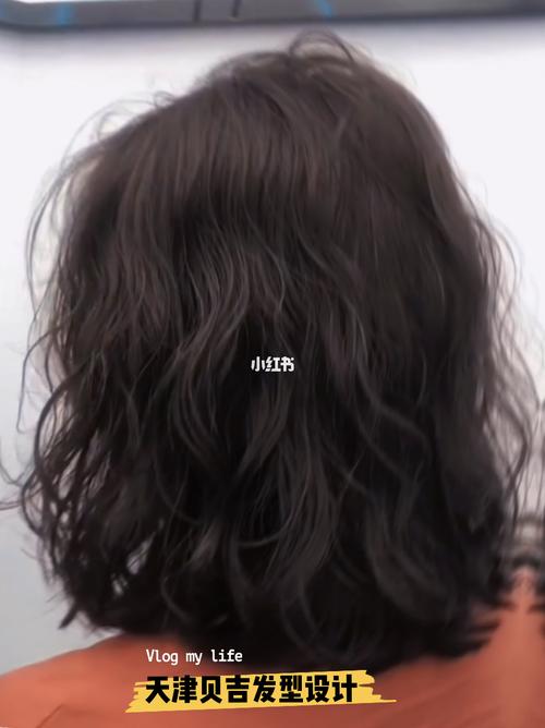发量少的妹纸首选发型_发型_法式烫发_圆脸_烫发_中短发_羊毛卷_设计