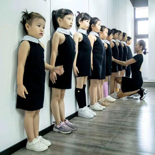 少儿形体礼仪训练服儿童t台练功服演出模特装女童春秋比赛走秀服