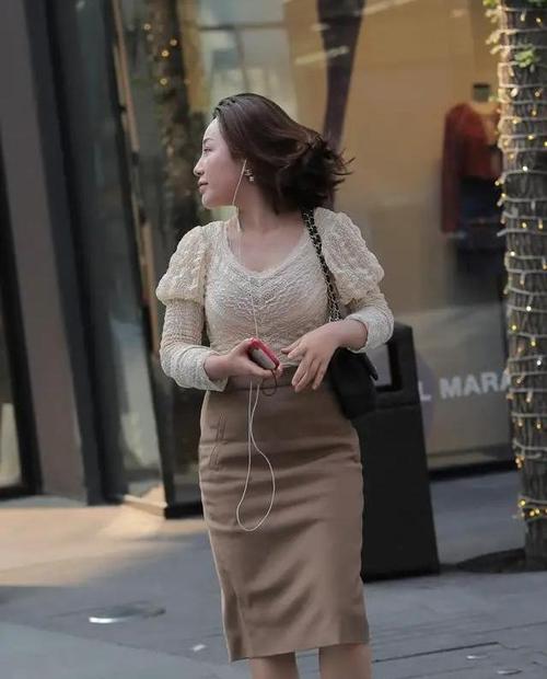 微胖女孩的穿搭要精致肉肉女孩也可以很有魅力