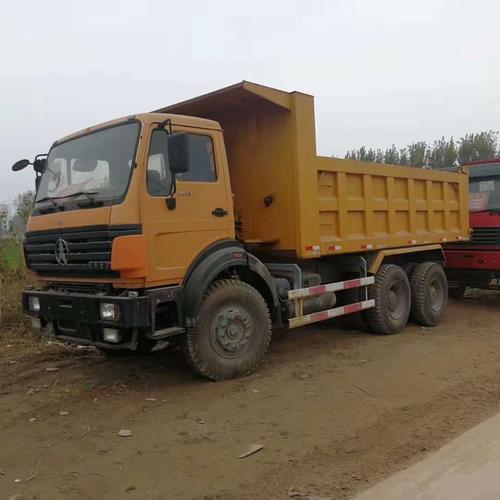 转让多台 二手工程欧曼自卸车后八轮 包过户 5米8国五渣土 泥头车