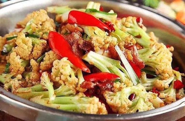 让你食欲大开的干锅花菜,香辣过瘾,做法还简单