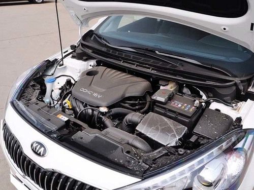 起亚k315款最高降4.2万现车送礼