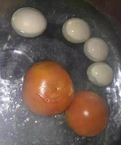 心,先抓住他的胃,可以现在心灵手巧的人女生实在太少了,下面黑暗料理