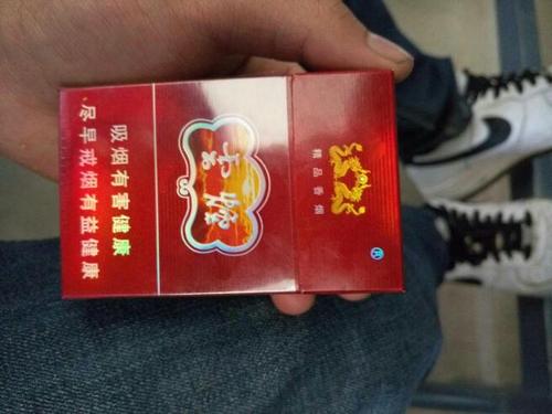 如何鉴别紫云烟的真假?要简单.(10元一包的那种)