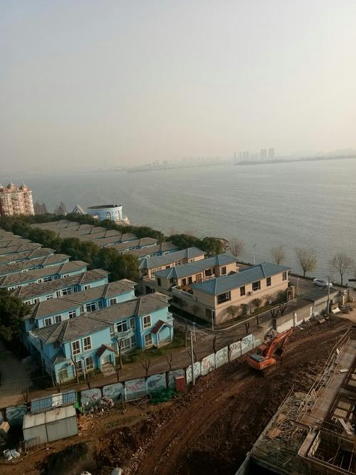 湖北省武汉市江夏区庙山街靠近汤逊湖度假村君子苑10号楼