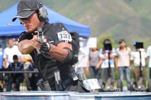 由古天乐,吴彦祖领衔主演,两届金像奖最佳导演尔冬升执导的枪战片