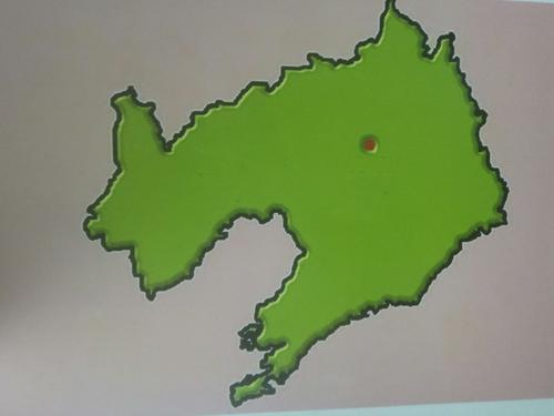 辽宁――像鸡腿,宁宁边吃鸡腿边聊天.