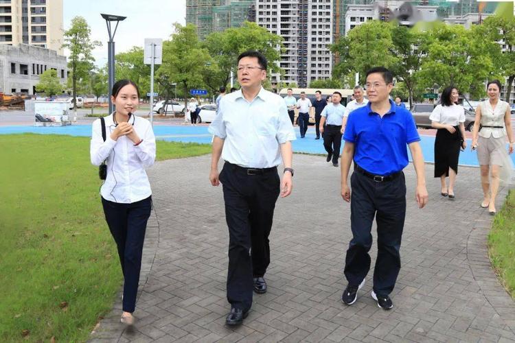 国家开发银行江西省分行党委书记,行长吴迪一行来区考察