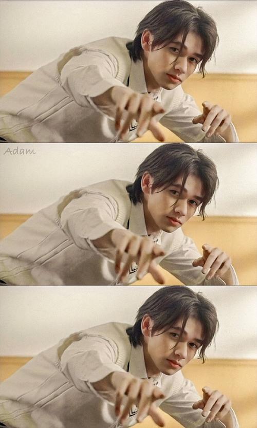 你存的庆怜的第一张照片是哪张