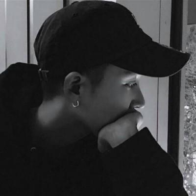 男生黑白头像帅气有型112