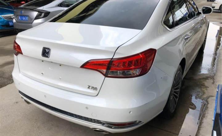 众泰z700 2016款 1.8t dct尊贵型