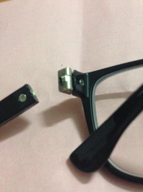 眼镜边断了,还有的修吗