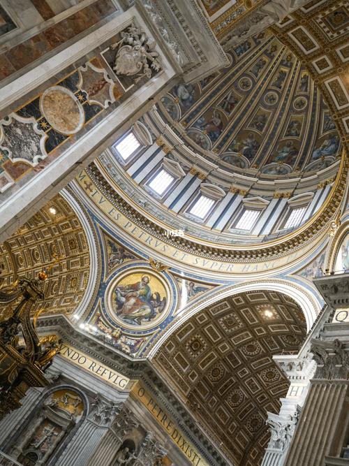 圣彼得大教堂_教堂_雕塑_圣彼得大教堂自由行热门攻略