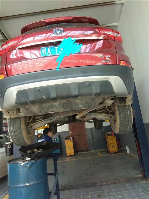 长安cs75保养后发现底盘多处生锈