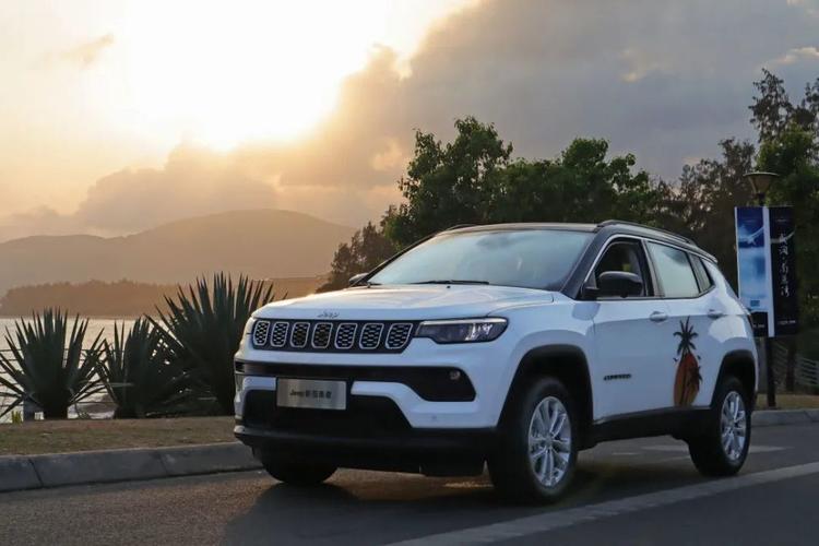 试驾新jeep指南者四驱:你们管这叫中期改款?