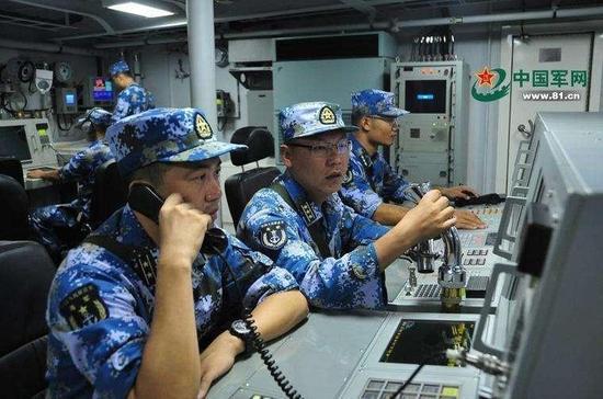 央视军事频道曾陆续曝光过"中华神盾"052c型驱逐舰和054a型护卫舰的