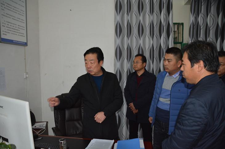 许军出席全县危险化学品安全专项检查工作推进会并带队进行检查