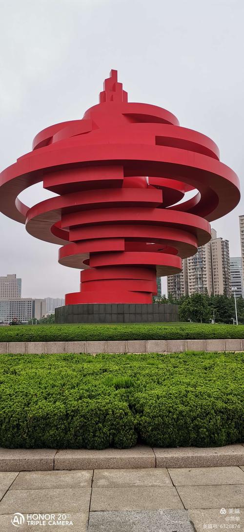 青岛建筑性标志 五四广场《五月风》