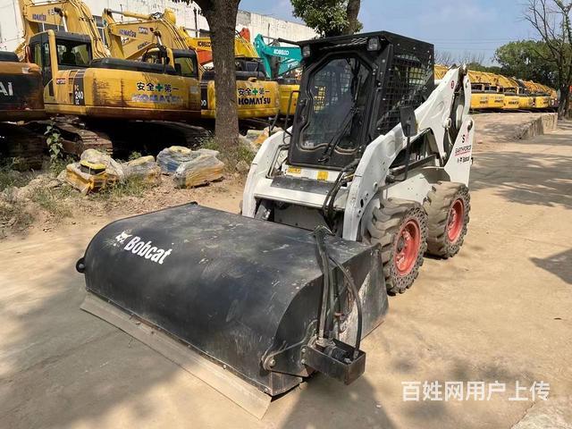 转让19年出厂山猫s18滑移装载机佩带清扫机