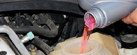 汽车冷却液红色和绿色有什么区别