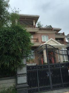 凤凰山别墅山庄