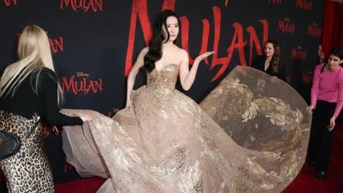 刘亦菲穿高定礼服走红毯,外媒记者故意关掉滤镜,32岁皮肤太真实