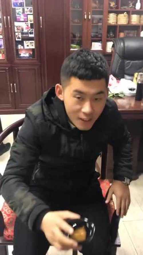 四平青年阿厦版喝茶网友范四都要笑喷了