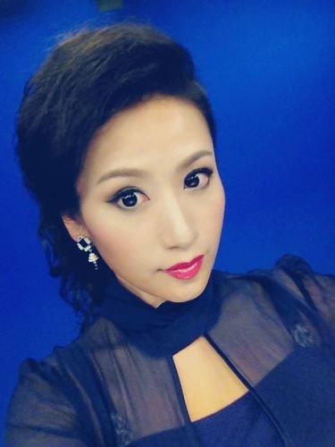 南昌电视台王卉青南昌著名主持人王卉青南昌新闻主播卉