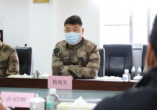 广州市委常委,广州警备区司令员杨琦发到越秀区黄花岗