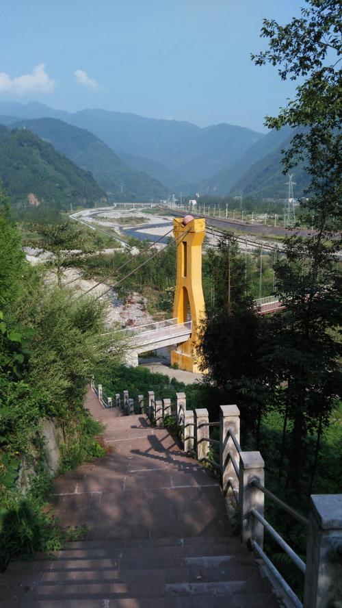 芦山县大川镇避暑
