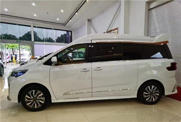 大通g20金骑士商务车,埃尔法般体验