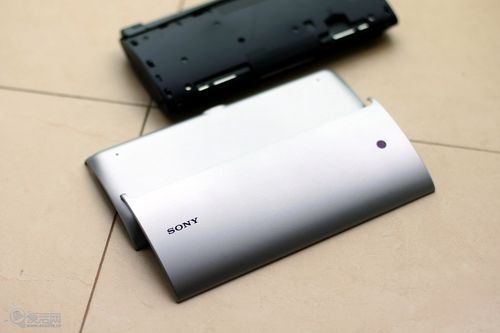 索尼教你怎么玩时尚:双屏平板tablet p日版初体验