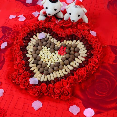 早生贵子结婚压床摆件模具含干果心形创意婚床上装饰